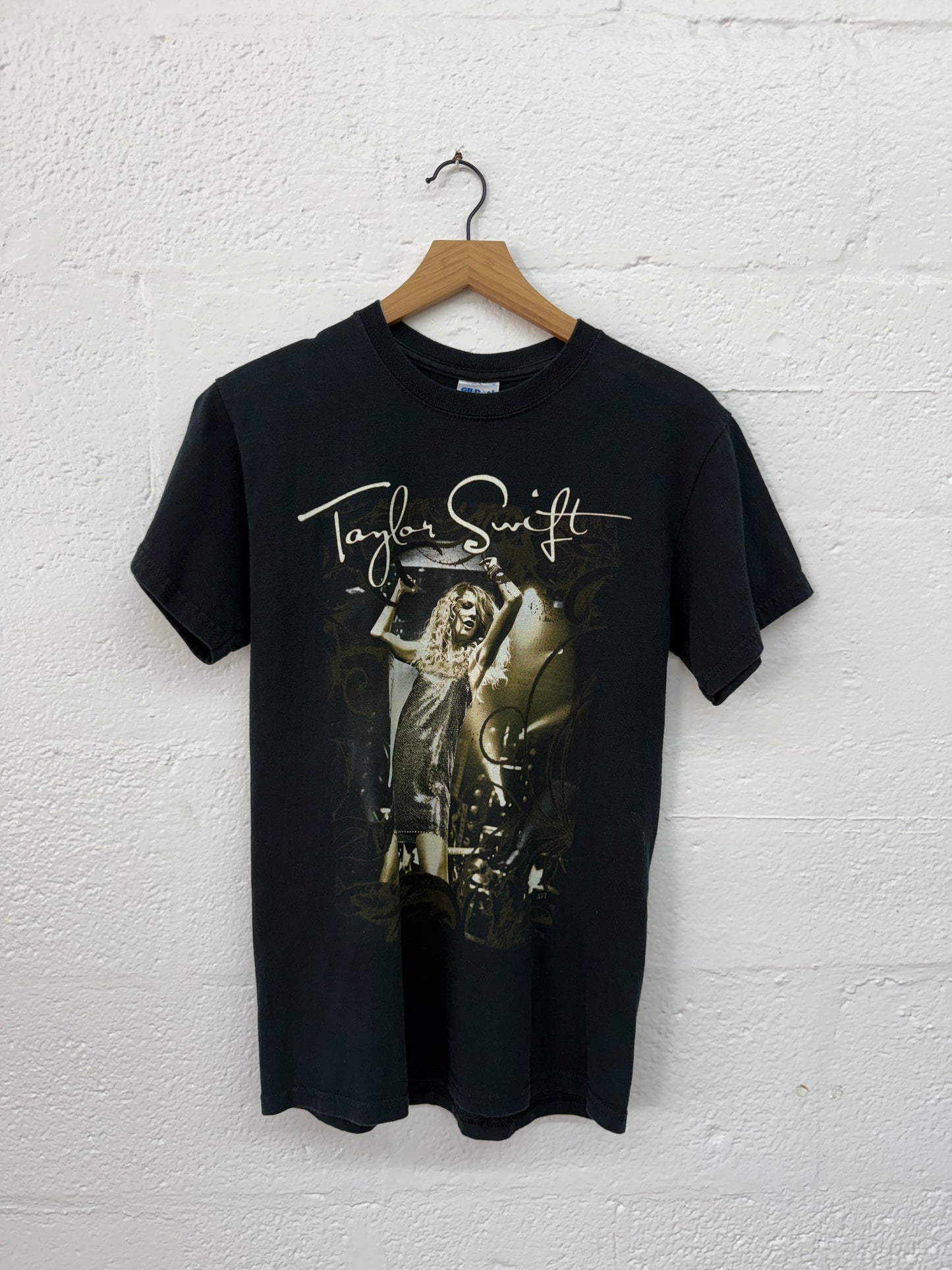 Y2K Taylor Swift Tee S